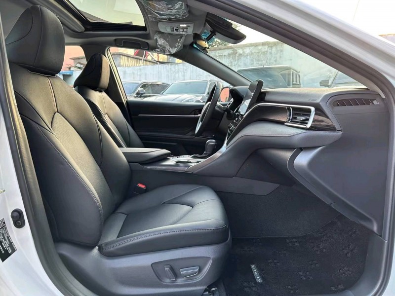 济宁21年丰田凯美瑞4