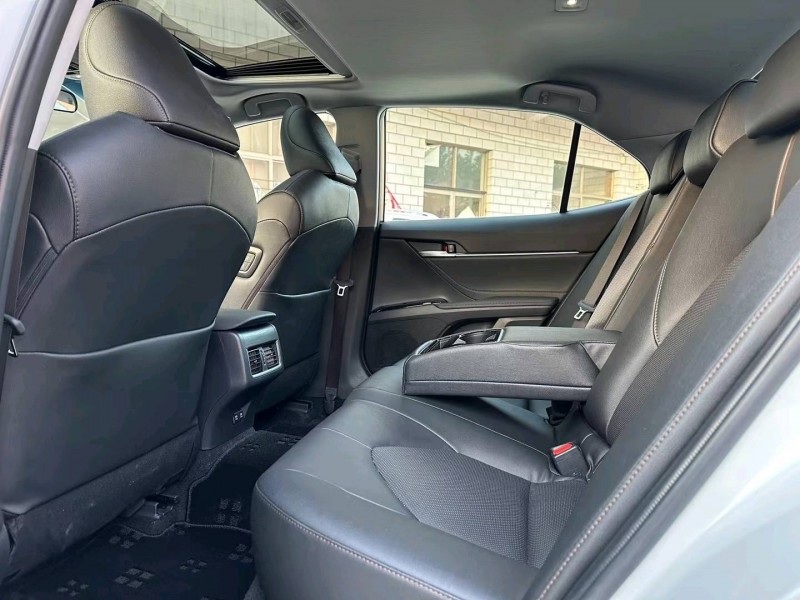 济宁21年丰田凯美瑞7