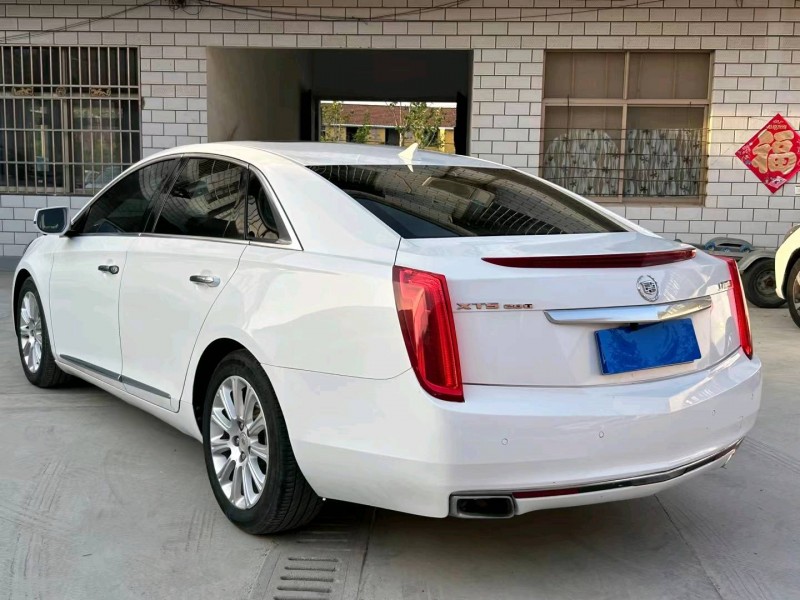 济宁15年凯迪拉克XTS8