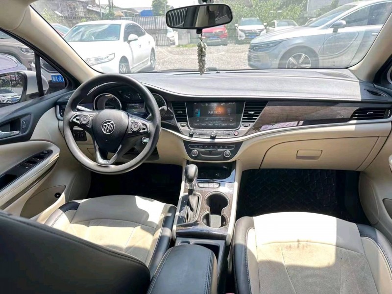 衡阳18年别克威朗2