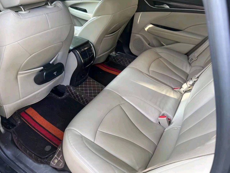 邵阳17年别克君越8