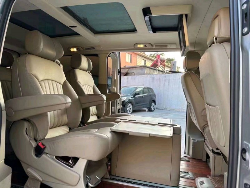 枣庄14年奔驰唯雅诺8