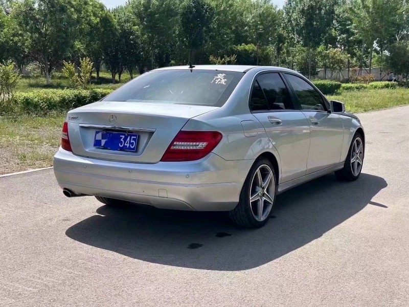 东营13年奔驰C4