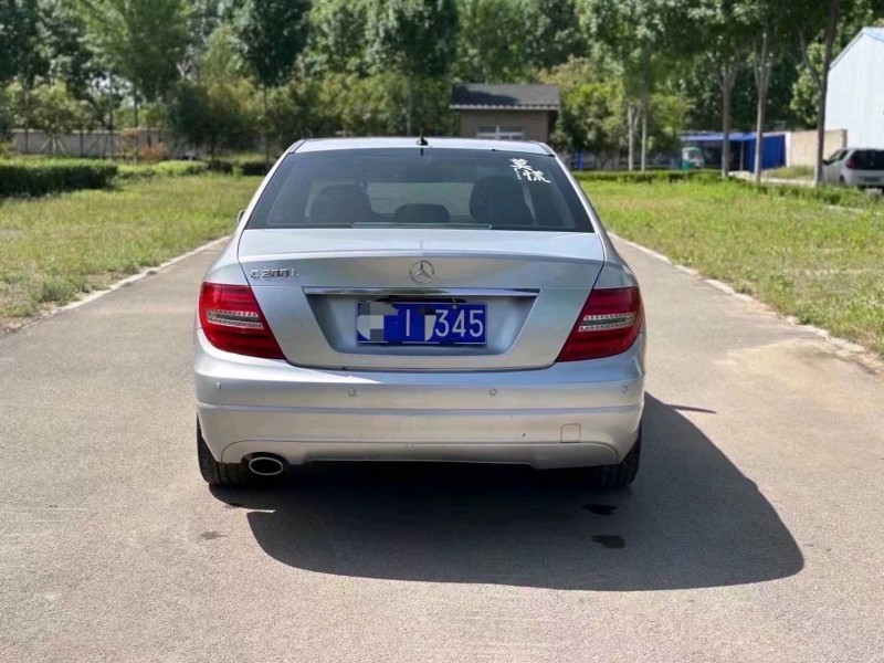 东营13年奔驰C5