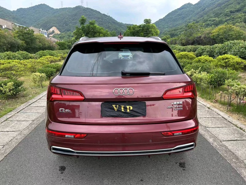 嘉兴19年奥迪Q53