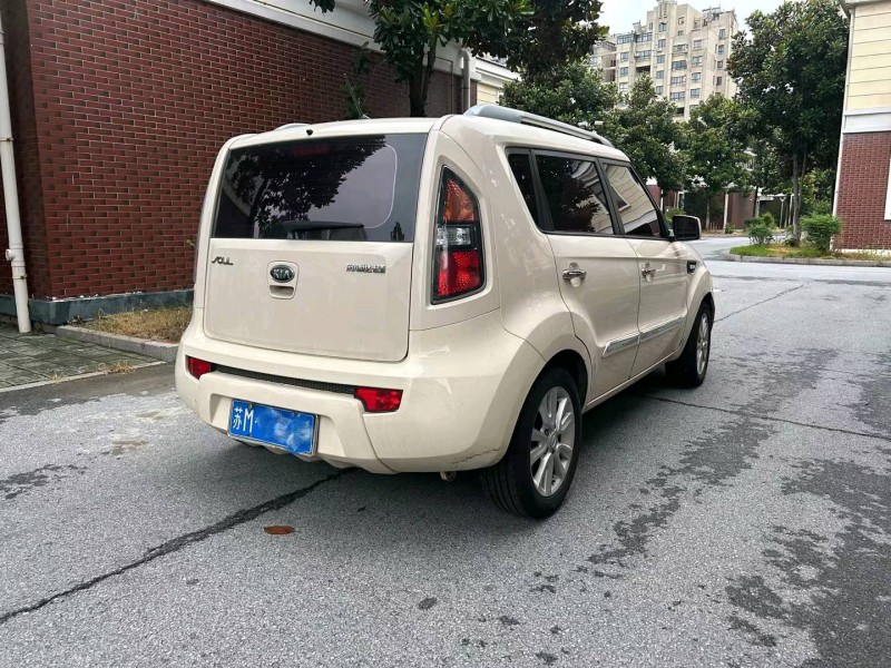 常州15年起亚智跑4