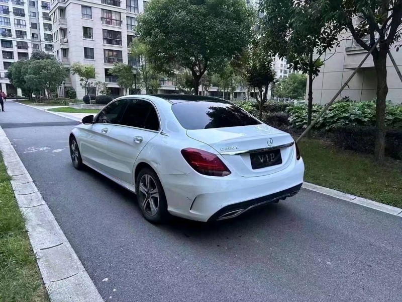 嘉兴20年奔驰C8