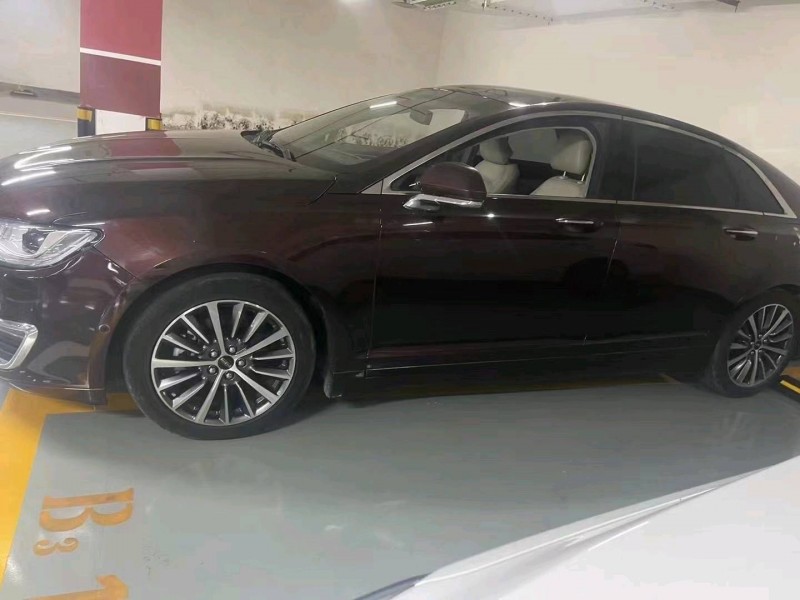 攀枝花20年林肯MKZ4