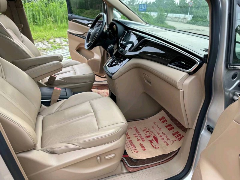 徐州19年别克GL84