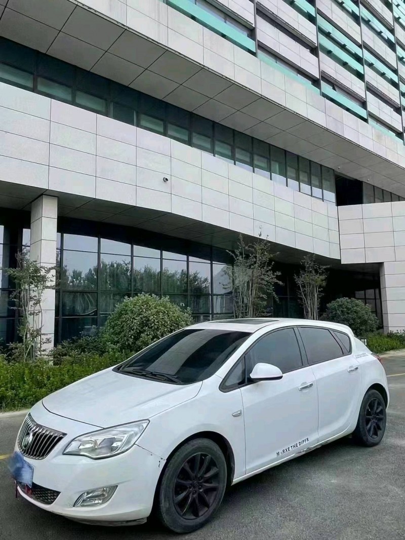 枣庄15年别克英朗3