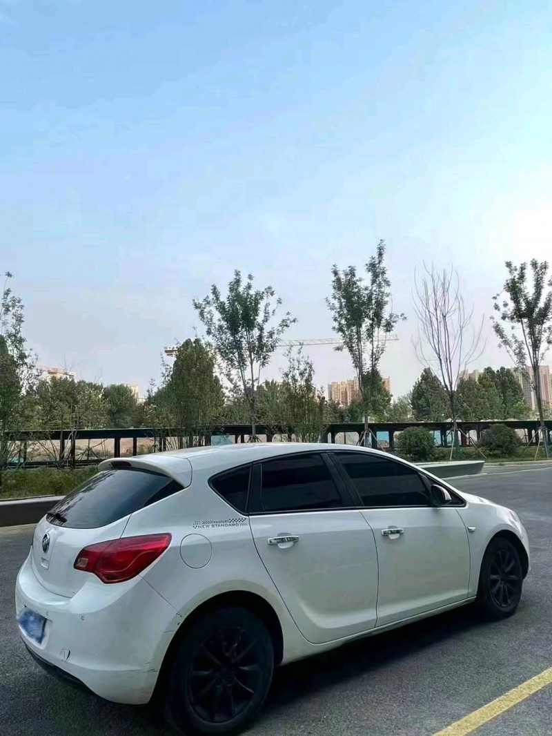 枣庄15年别克英朗7