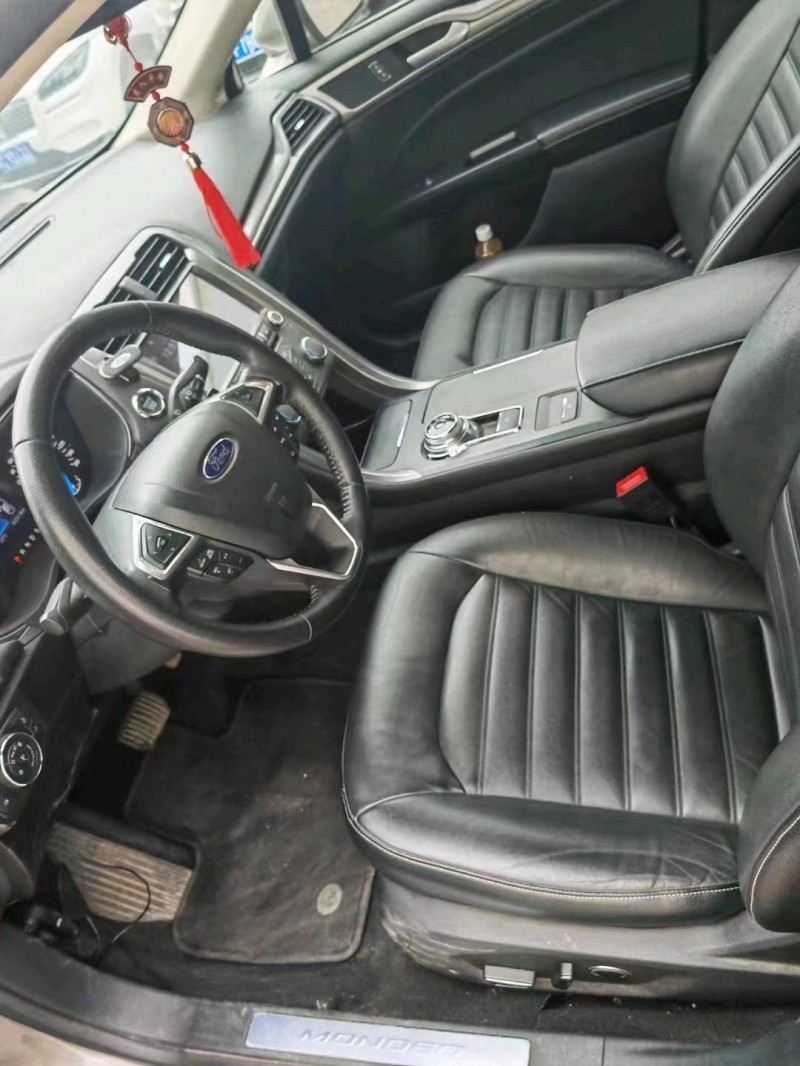 中山17年福特蒙迪欧6