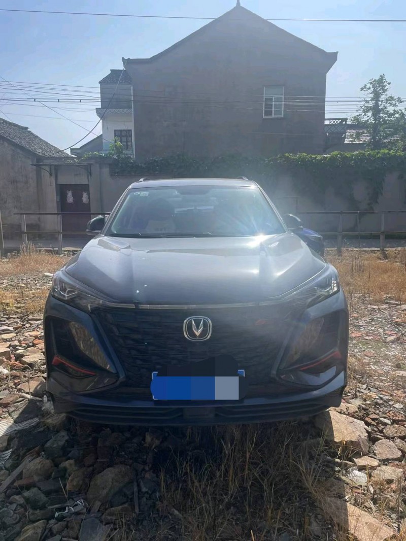 嘉興22年長安汽車CS751