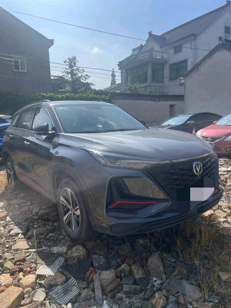 嘉興22年長安汽車CS753