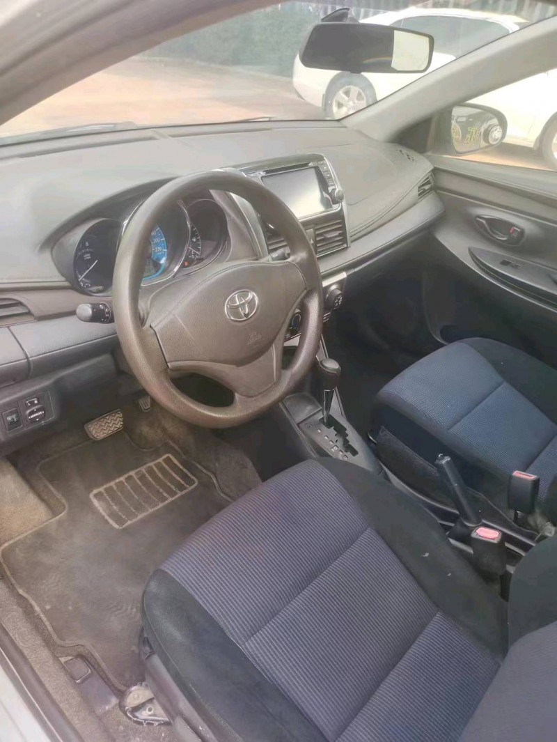 东营14年丰田YARiS L 致炫6