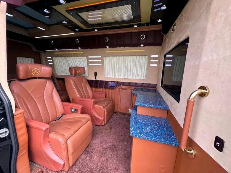 盐城16年奔驰斯宾特4