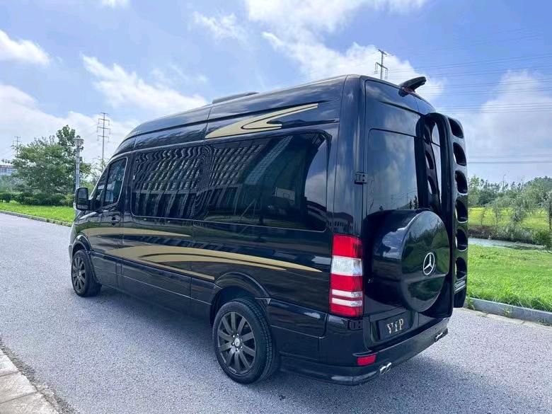 盐城16年奔驰斯宾特8