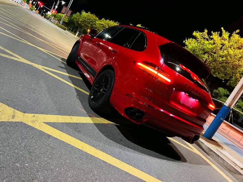 济南17年保时捷卡宴2