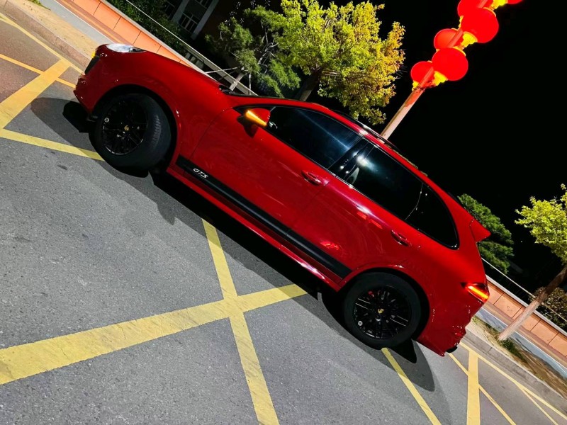 济南17年保时捷卡宴3