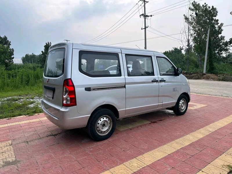 徐州18年五菱汽車榮光8