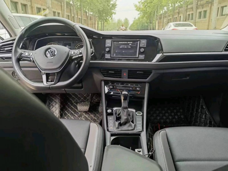 保定20年大众朗逸8