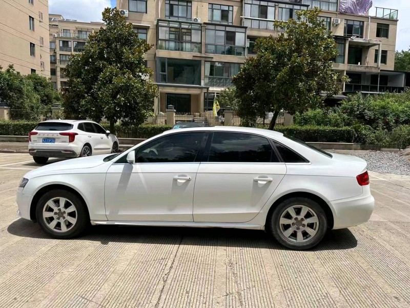 嘉兴12年奥迪A4L2