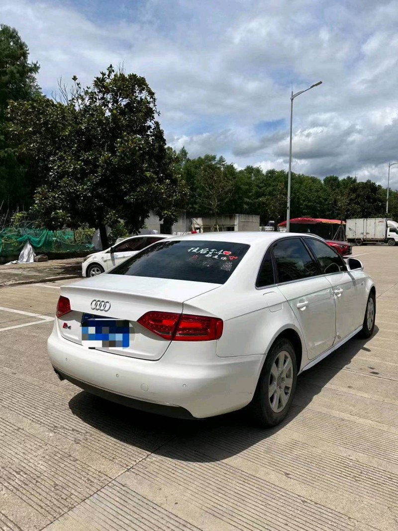 嘉兴12年奥迪A4L5
