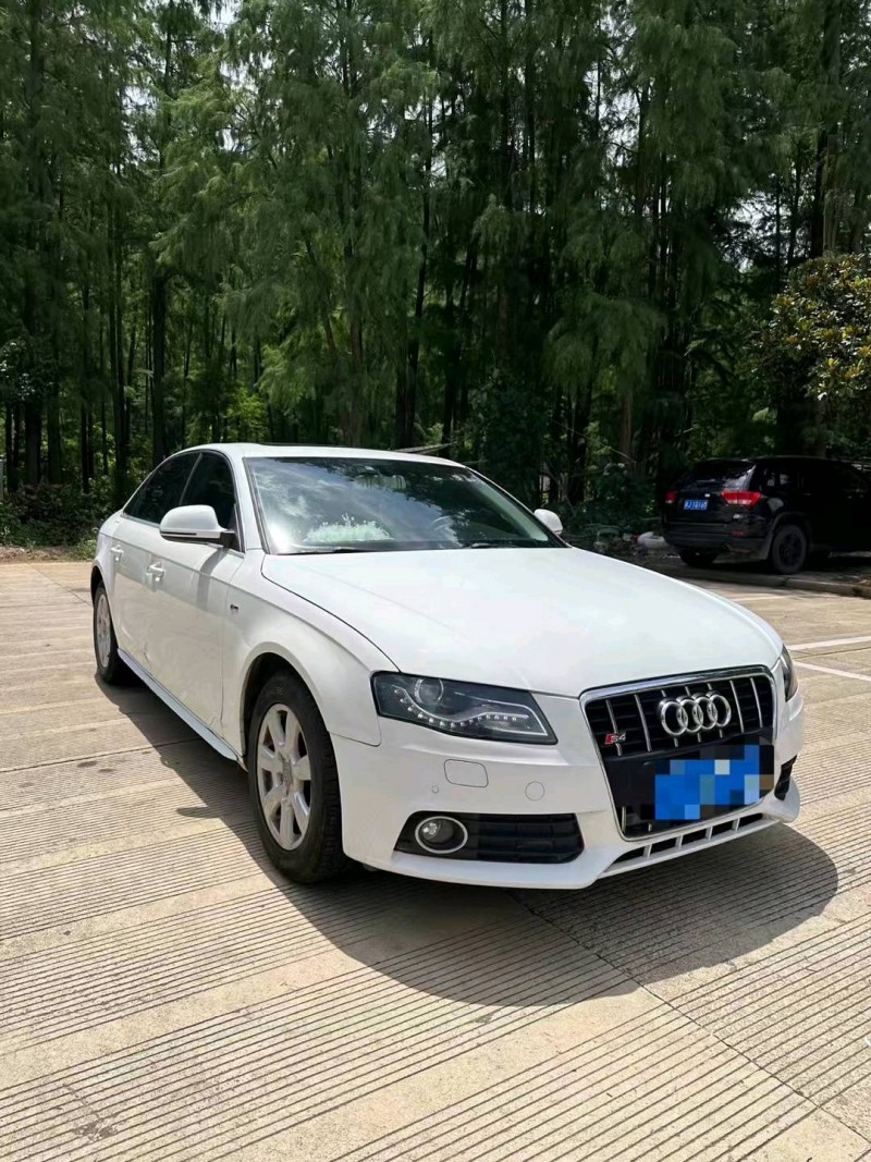 嘉兴12年奥迪A4L7