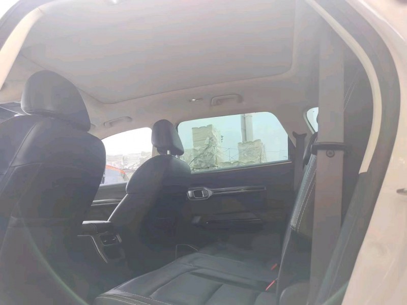 保定20年吉利豪越8