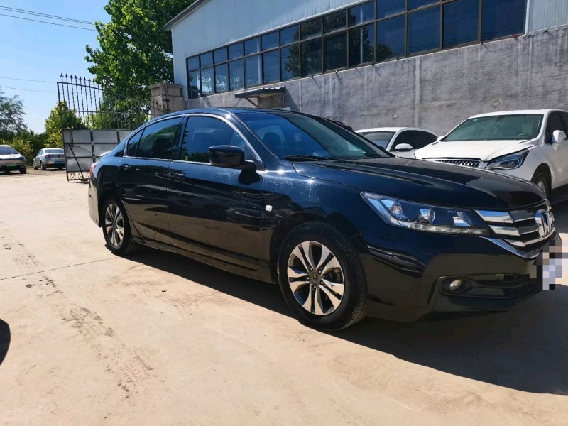 保定15年本田雅阁2