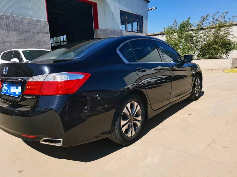 保定15年本田雅阁8