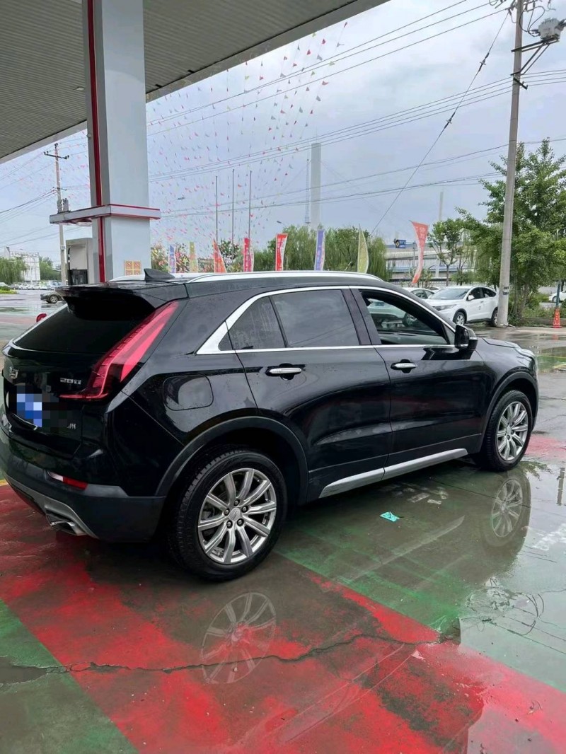 保定19年凯迪拉克XT48