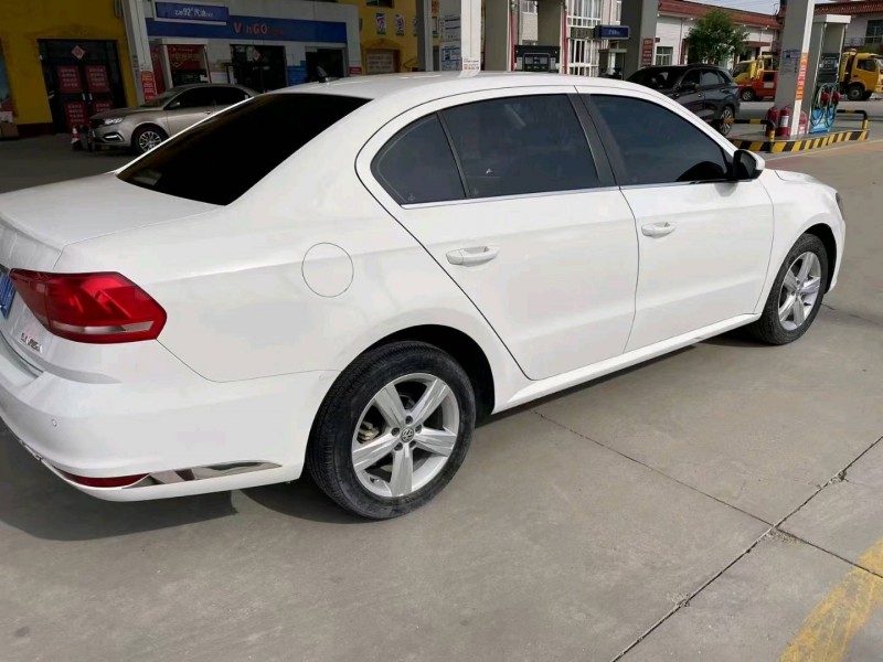 保定19年大众朗逸7