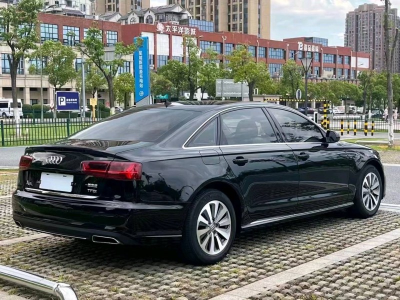 济宁19年奥迪A6L7
