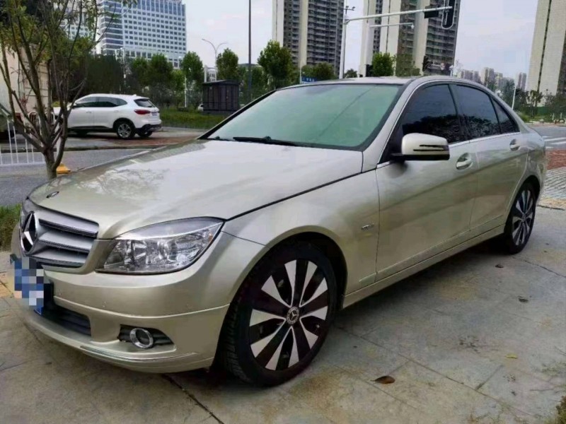 宜昌11年奔驰C2