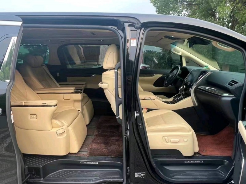 宜昌21年丰田埃尔法5