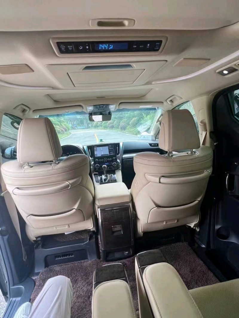 宜昌21年丰田埃尔法6