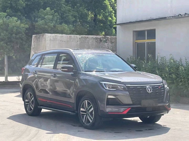 宜昌23年長安汽車CS752