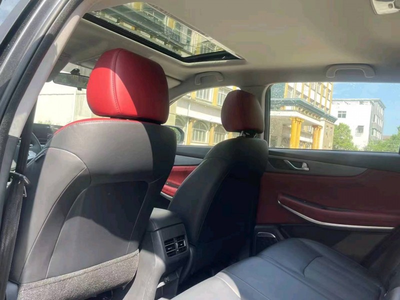 宜昌23年長安汽車CS756