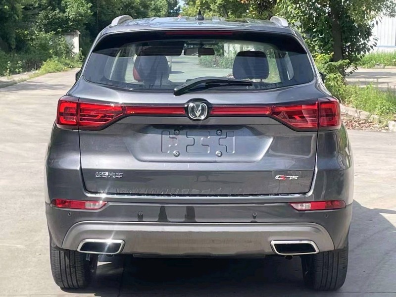 宜昌23年長安汽車CS757