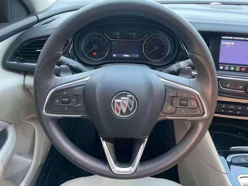 宜昌22年别克君威5