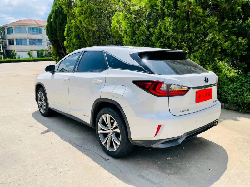 烟台16年雷克萨斯RX8