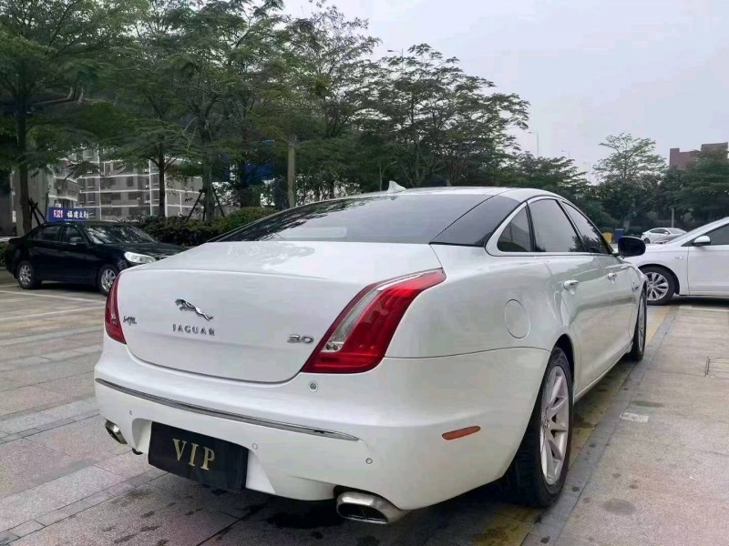 莆田13年捷豹XJL8