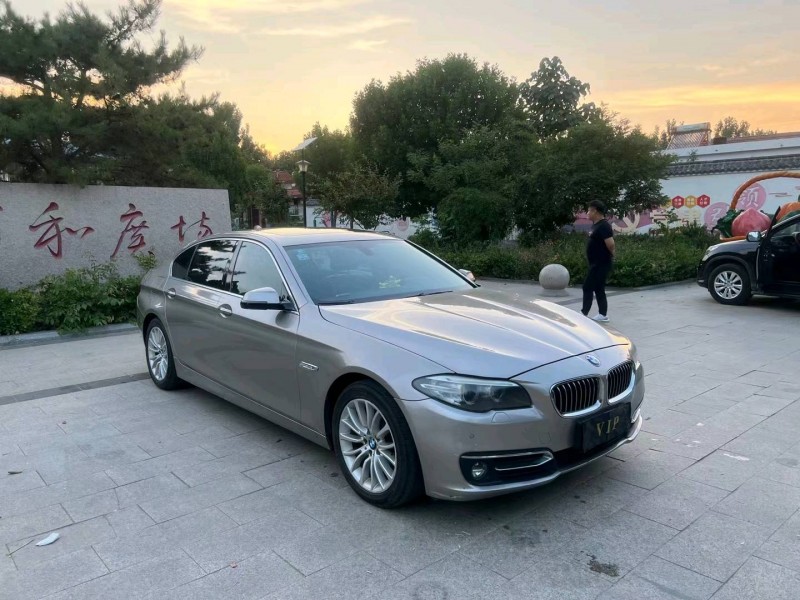 济南16年宝马5系3