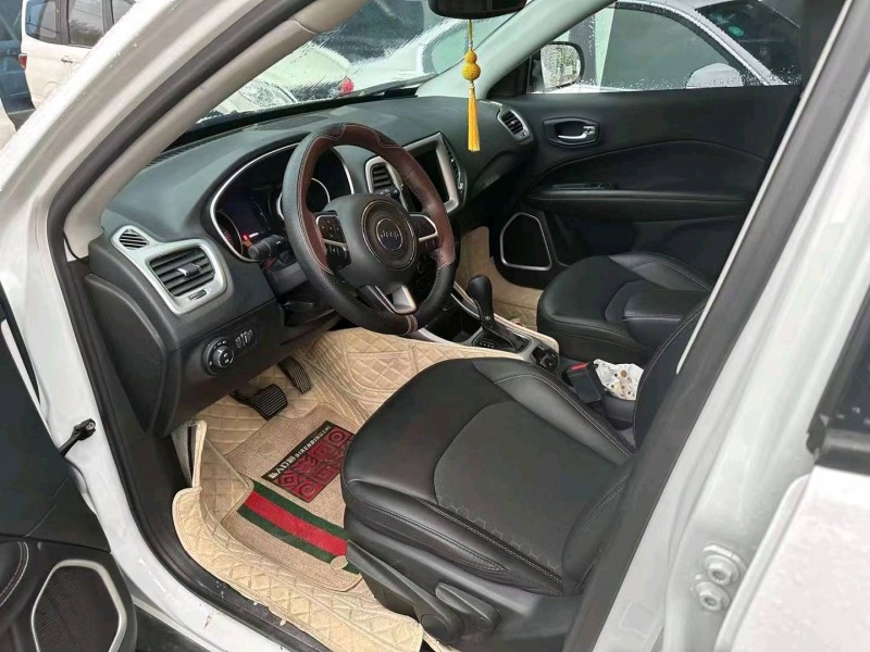 枣庄20年Jeep指南者6