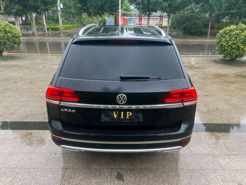 济南18年大众途昂9