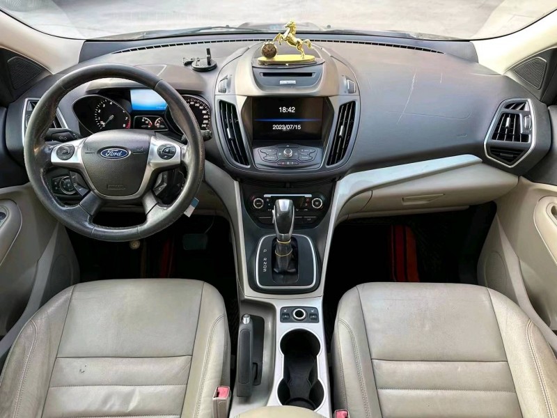 济宁14年福特翼虎5