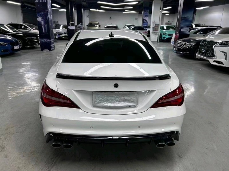 曲靖21年奔馳CLA5