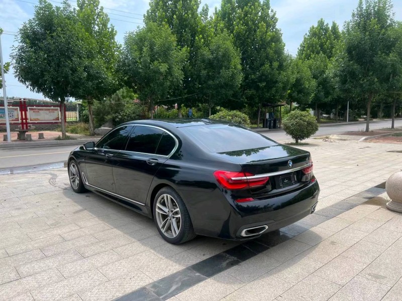 济南18年宝马7系8