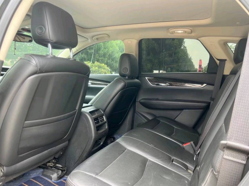 济南16年凯迪拉克XT56